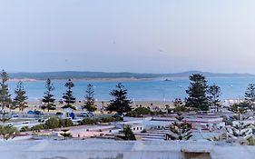 Giraffe Hostel-Sea View Rooftop